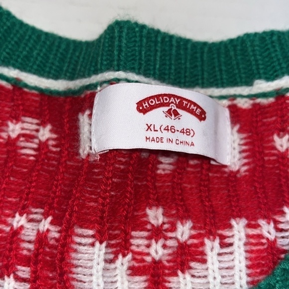 Holiday time-XL(46-48)-Ugly Christmas sweater. Santa in sunglasses embroidered. - Picture 9 of 15